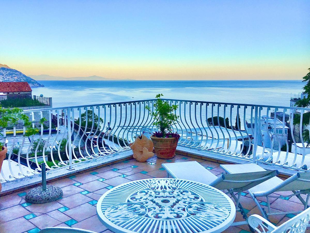 Hotel Villa Delle Palme In Positano Exterior foto