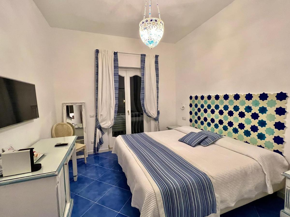 Hotel Villa Delle Palme In Positano Exterior foto