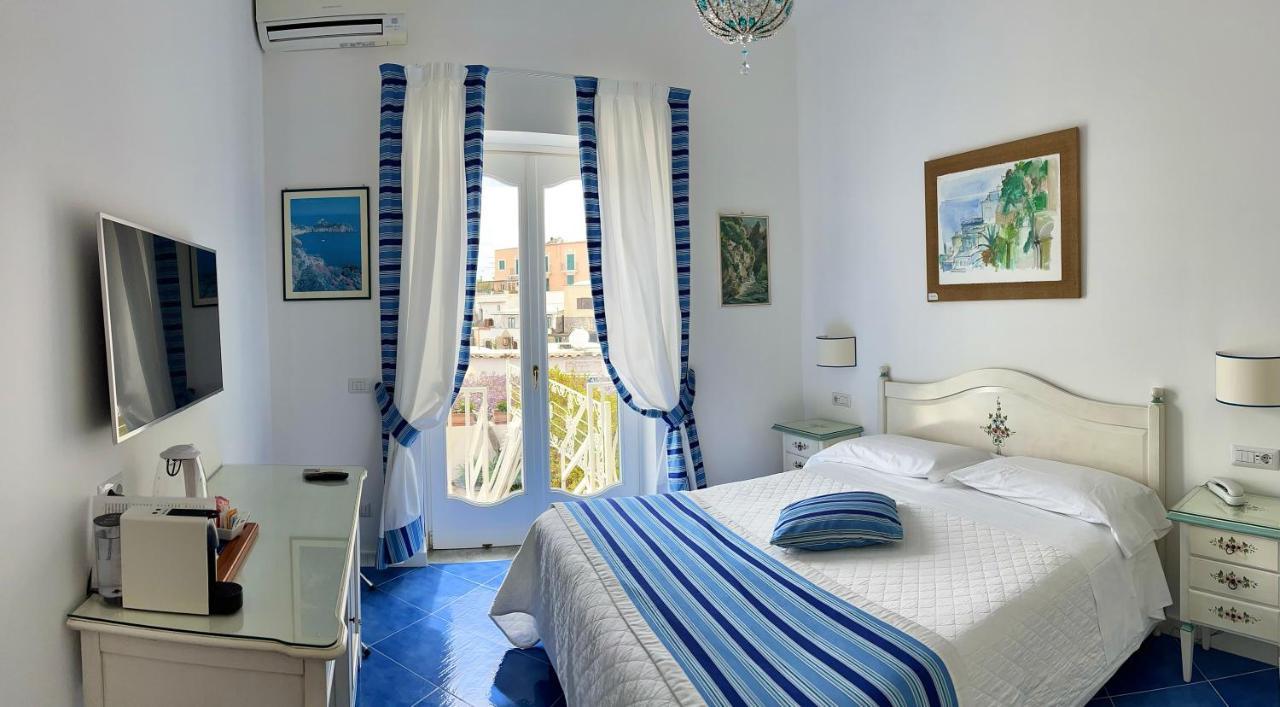 Hotel Villa Delle Palme In Positano Exterior foto
