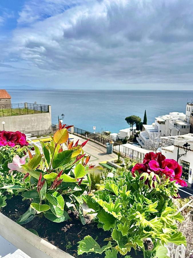 Hotel Villa Delle Palme In Positano Exterior foto